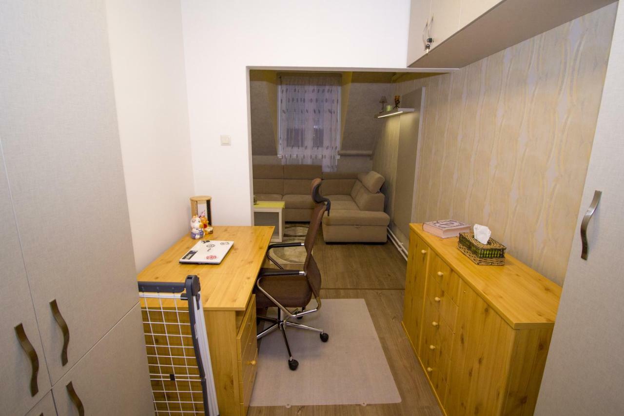 Ferienwohnung Chez Moi Debrecen Exterior foto